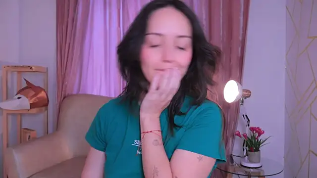 molly marmalade  online show from 11, 11, 2025