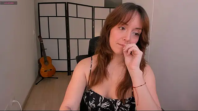 molly marmalade  online show from 24, 6, 2026