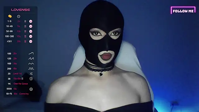 Bigfemblue online show from 11, 10, 2025