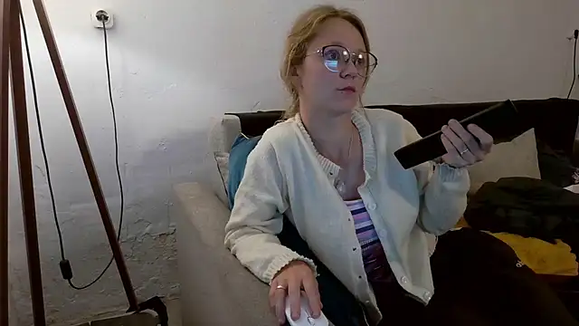 little-leni online show from 2, 6, 2026