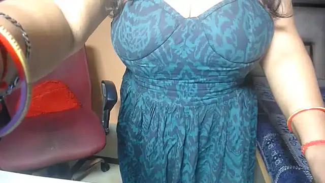 Snapshot of Shanvi_ chatting on 7, 6, 2026 Shanvi online show from 7, 6, 2026