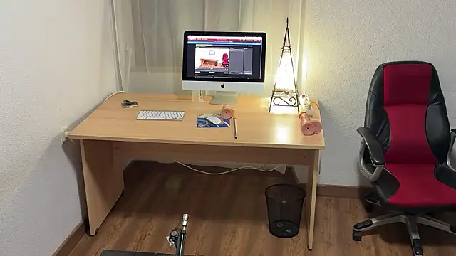 pinkgirls18 online show from 21, 4, 2026