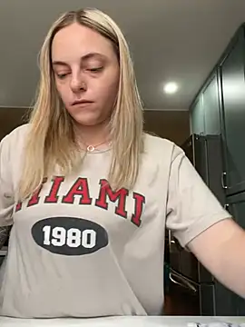 jaseyrae online show from 11, 6, 2026