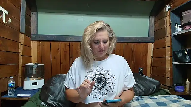 lisaxlovexxx online show from 25, 3, 2026