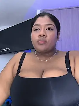 Snapshot of paola091 chatting on 13, 5, 2026 paola091 online show from 13, 5, 2026