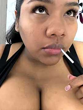 paola091 online show from 11, 11, 2025