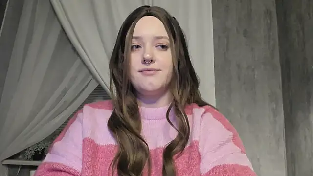 Sophia Edwards online show from 7, 12, 2024