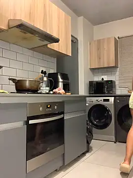 Snapshot of CurvyDesire1 chatting on 9, 11, 2025 CurvyDesire1 online show from 9, 11, 2025