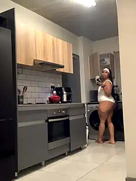 Snapshot of CurvyDesire1 chatting on 26, 10, 2025 CurvyDesire1 online show from 26, 10, 2025