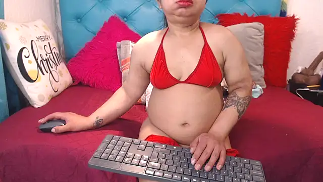 Snapshot of SARAWILLS chatting on 19, 9, 2025 SARAWILLS online show from 19, 9, 2025
