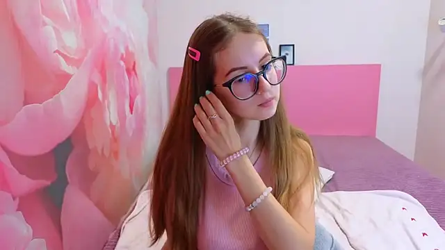 AliceAdams online show from 7, 2, 2026