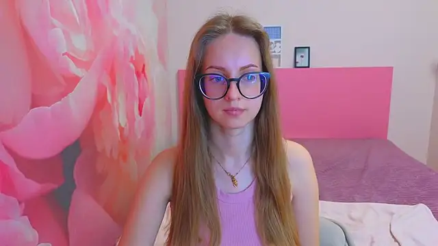 Snapshot of AliceAdams chatting on 6, 5, 2026 AliceAdams online show from 6, 5, 2026