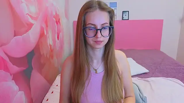 Snapshot of AliceAdams chatting on 23, 4, 2026 AliceAdams online show from 23, 4, 2026