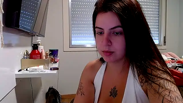 Snapshot of chelbyy chatting on 24, 10, 2025 chelbyy online show from 24, 10, 2025