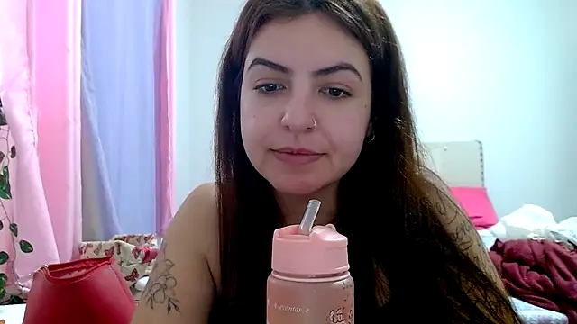 Snapshot of chelbyy chatting on 17, 11, 2025 chelbyy online show from 17, 11, 2025