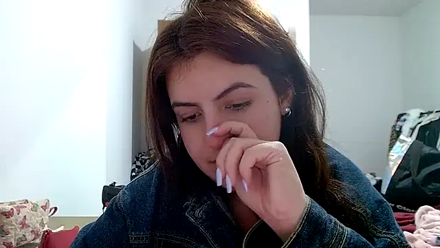 Snapshot of chelbyy chatting on 7, 11, 2025 chelbyy online show from 7, 11, 2025