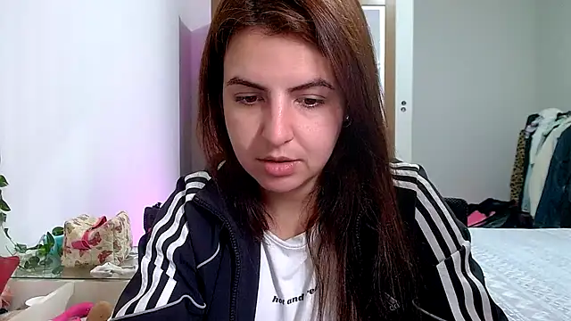 Snapshot of chelbyy chatting on 8, 11, 2025 chelbyy online show from 8, 11, 2025