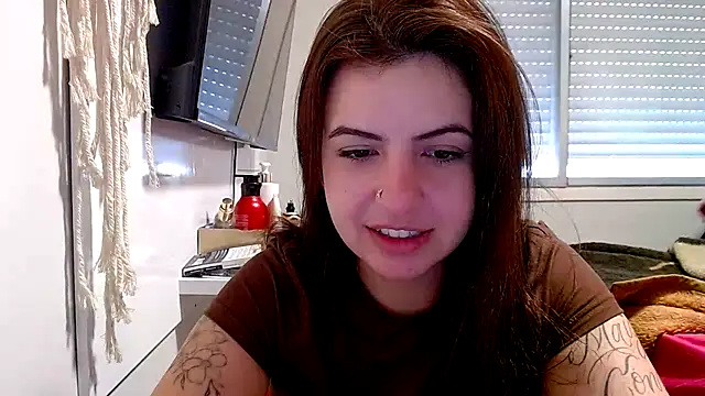 Snapshot of chelbyy chatting on 28, 10, 2025 chelbyy online show from 28, 10, 2025