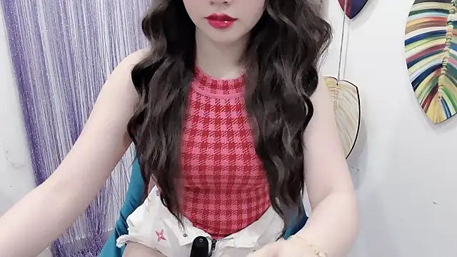 Snapshot of Aminababiew chatting on 7, 5, 2026 Aminababiew online show from 7, 5, 2026