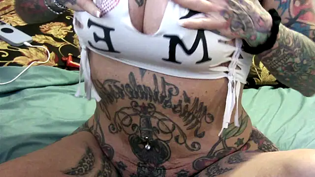 pamelagunns online show from 27, 10, 2025