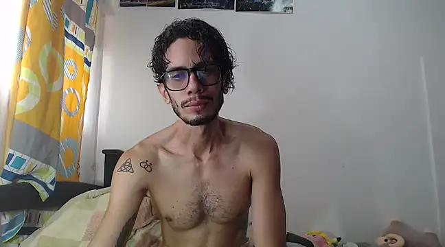 alisterxxx online show from 7, 3, 2025