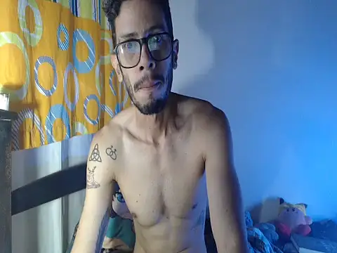 Snapshot of alisterxxx chatting on 22, 5, 2026 alisterxxx online show from 22, 5, 2026