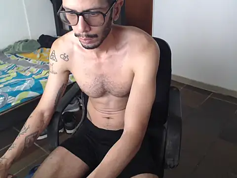 alisterxxx online show from 26, 6, 2026