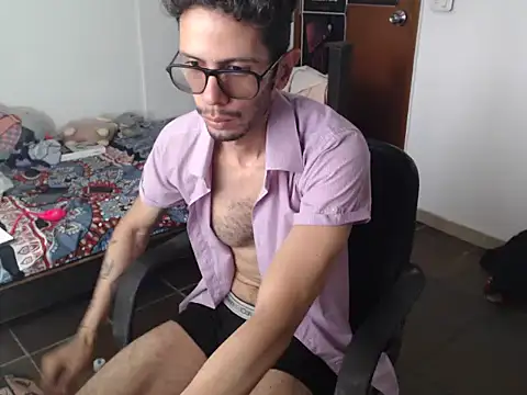 alisterxxx online show from 11, 7, 2026