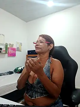 BustyMilf  online show from 27, 10, 2025