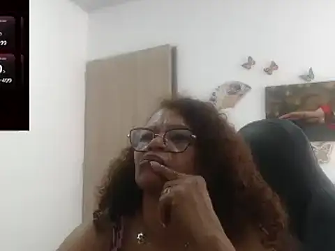 BustyMilf  online show from 5, 3, 2025