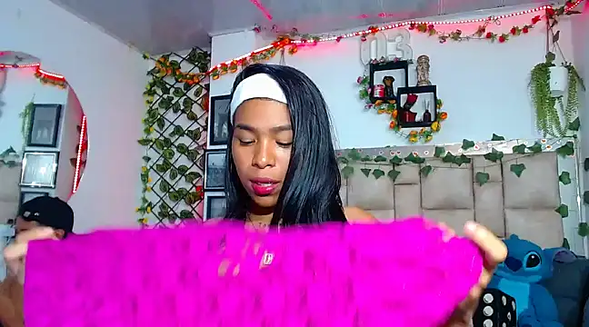 Snapshot of thamarasehein chatting on 10, 2, 2025 thamarasehein online show from 10, 2, 2025