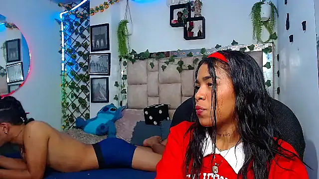 Snapshot of thamarasehein chatting on 30, 1, 2025 thamarasehein online show from 30, 1, 2025