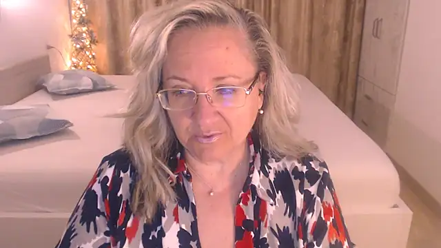 Snapshot of Raisshy chatting on 13, 5, 2026 Raisshy online show from 13, 5, 2026
