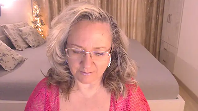 Snapshot of Raisshy chatting on 4, 5, 2026 Raisshy online show from 4, 5, 2026