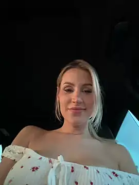 Snapshot of jasminesummer chatting on 25, 2, 2025 jasminesummer online show from 25, 2, 2025