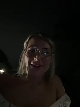 Snapshot of jasminesummer chatting on 4, 2, 2025 jasminesummer online show from 4, 2, 2025