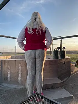 SabinaSweety online show from 15, 3, 2026