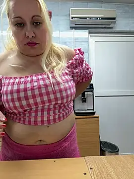 Snapshot of SabinaSweety chatting on 22, 2, 2025 SabinaSweety online show from 22, 2, 2025