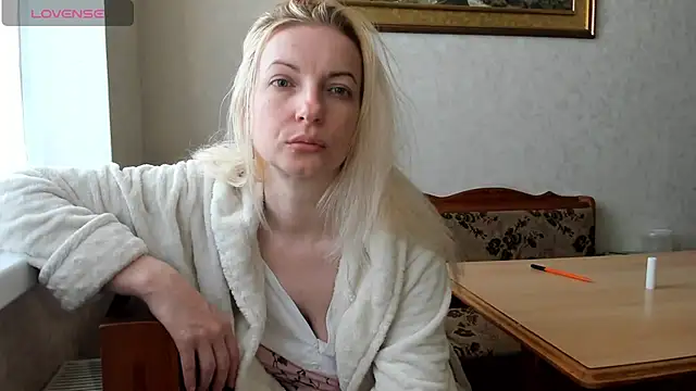 Now Elly online show from 22, 9, 2025
