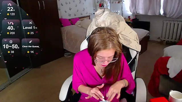 Kira honeyy online show from 11, 4, 2026