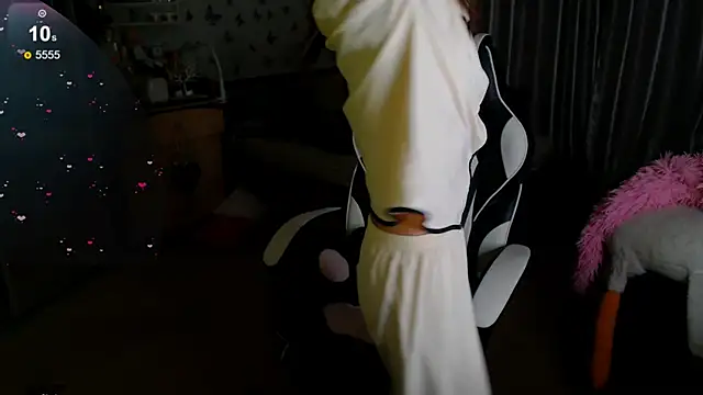 Kira honeyy online show from 13, 1, 2026