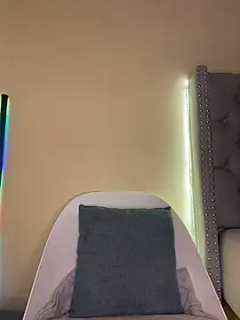 KIARAPRETTY online show from 8, 2, 2026