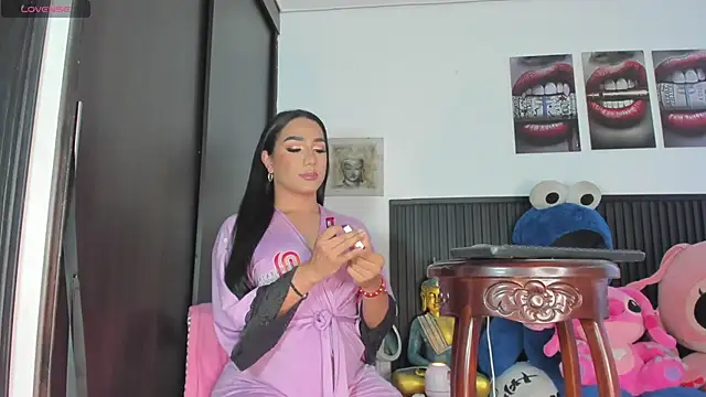 KATALINA HOT TS online show from 19, 4, 2026