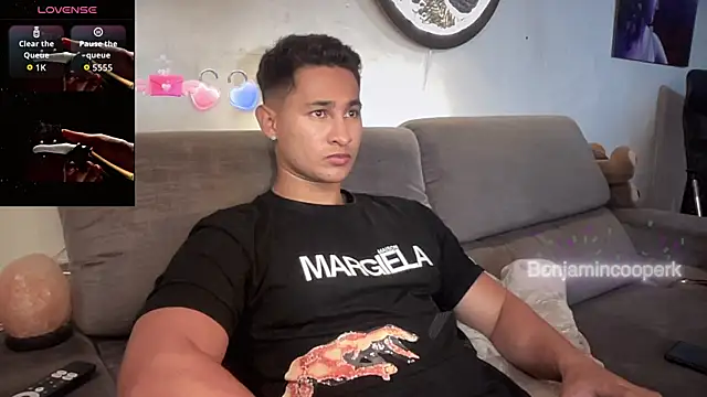 Snapshot of BenjaminCooperk chatting on 17, 10, 2025 BenjaminCooperk online show from 17, 10, 2025