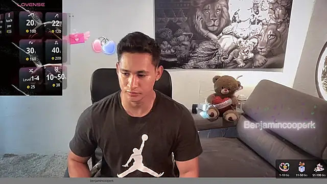 Snapshot of BenjaminCooperk chatting on 28, 10, 2025 BenjaminCooperk online show from 28, 10, 2025