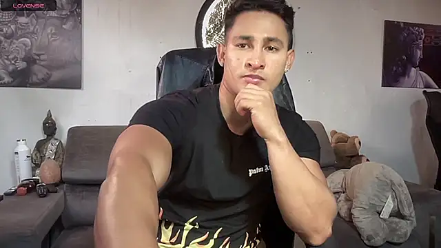 Snapshot of BenjaminCooperk chatting on 9, 10, 2025 BenjaminCooperk online show from 9, 10, 2025