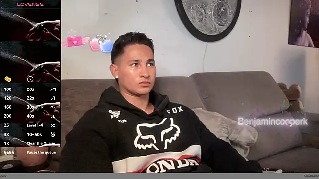 Snapshot of BenjaminCooperk chatting on 7, 10, 2025 BenjaminCooperk online show from 7, 10, 2025