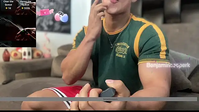 Snapshot of BenjaminCooperk chatting on 17, 11, 2025 BenjaminCooperk online show from 17, 11, 2025