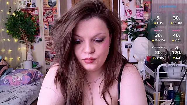 cutewhip online show from 9, 5, 2026