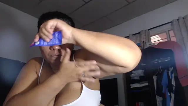 adrixxx38 online show from 6, 2, 2026